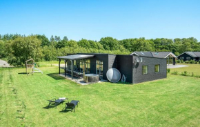 Lovely Home In Glesborg With Sauna, Glesborg
